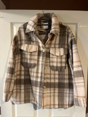 Zara Plaid Utility Shacket in Beige and Brown